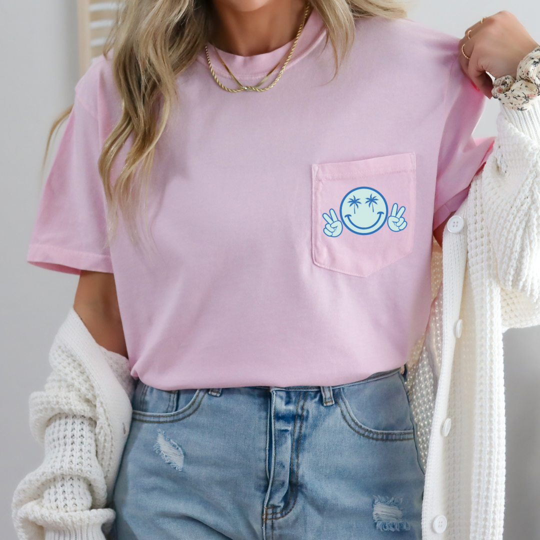 Summer Vibes Smiley Retro Graphic Pocket T-Shirt