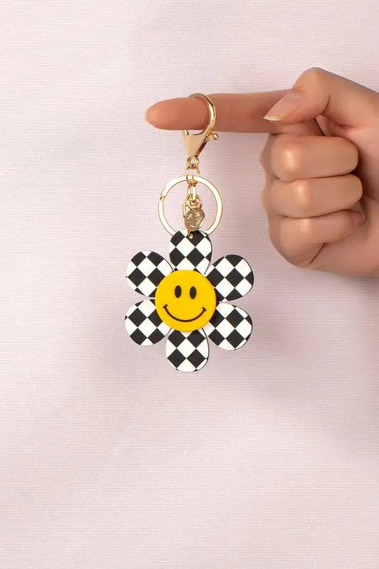 Big checker flower key chain with smiley face LA3accessories