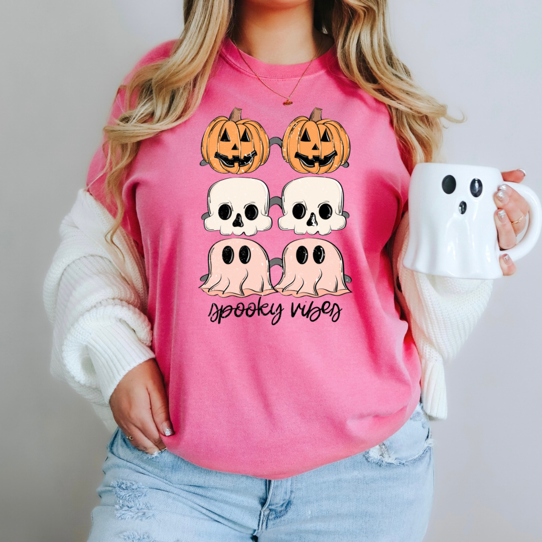 Halloween, Spooky Vibes Graphic T-shirt